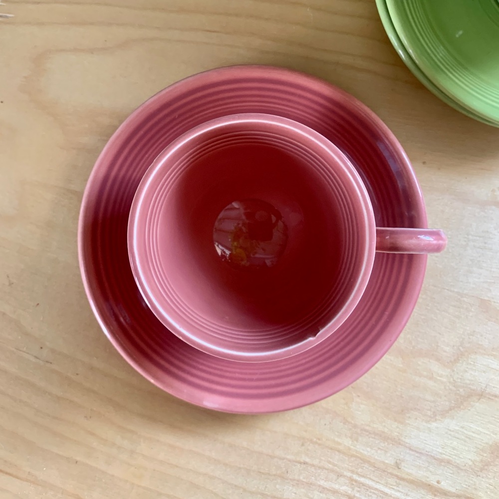 🎁 FIESTA Vintage Rose 💕 Teacup & Saucer, Flaws (ca 1930s-50s) - Picture 4 of 6
